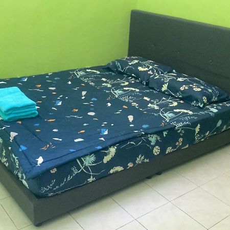 Mylittle Homestay Tanjong Malim Esterno foto